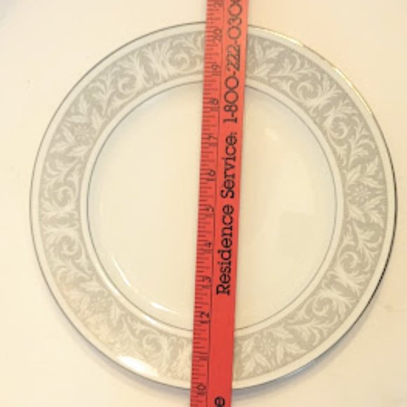 Set of 2 Imperial Japan Dinner Plates by W. Dalton Whitney Replacements - Picture 2 of 5